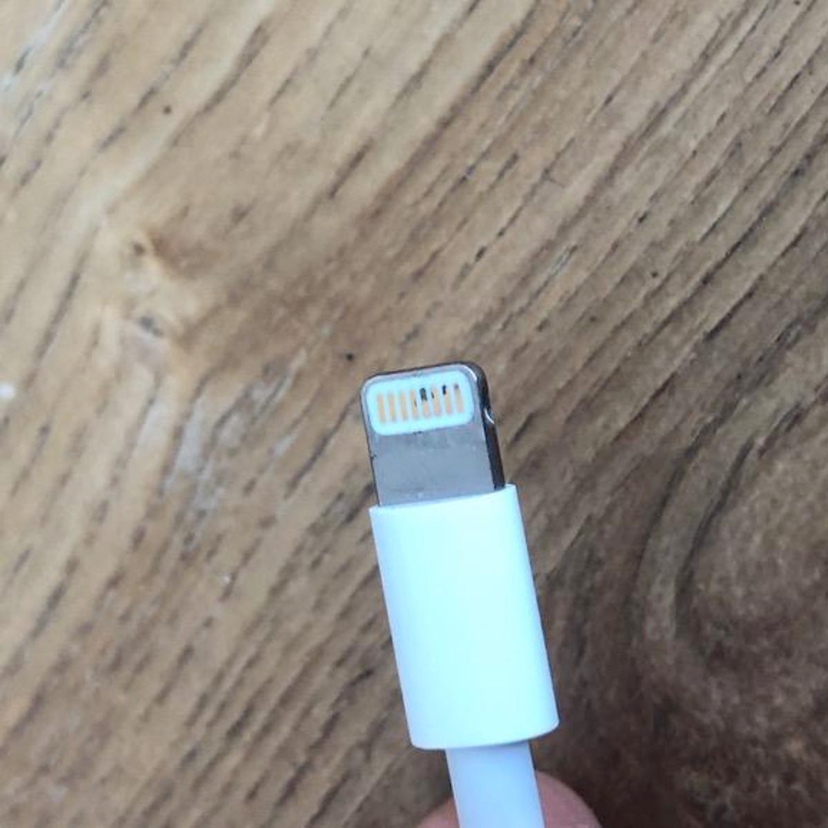 Here's why your iPhone Lightning charging cable only works one way (and fix it) | ZDNET