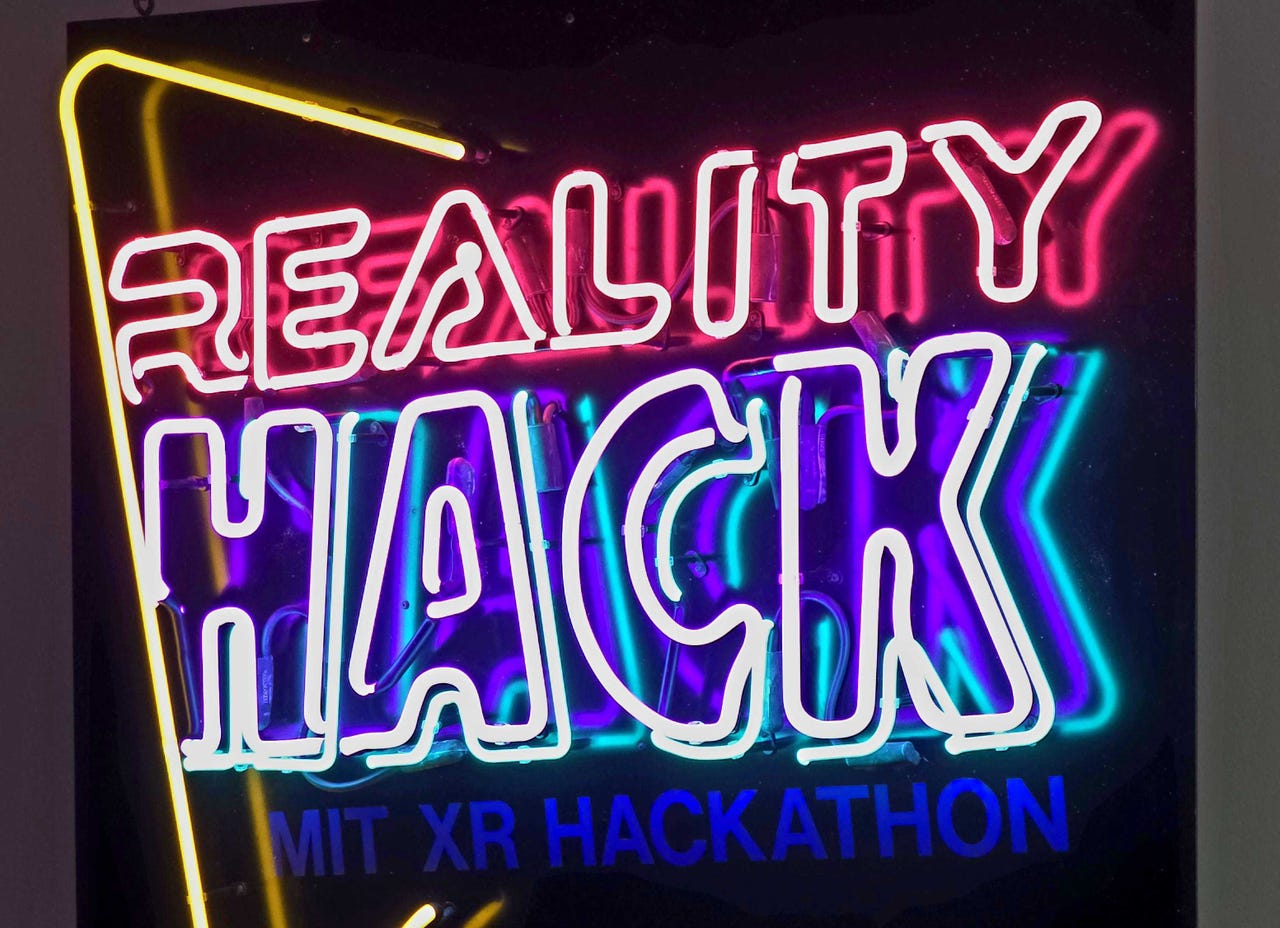 Signo de Reality Hack del MIT 2024