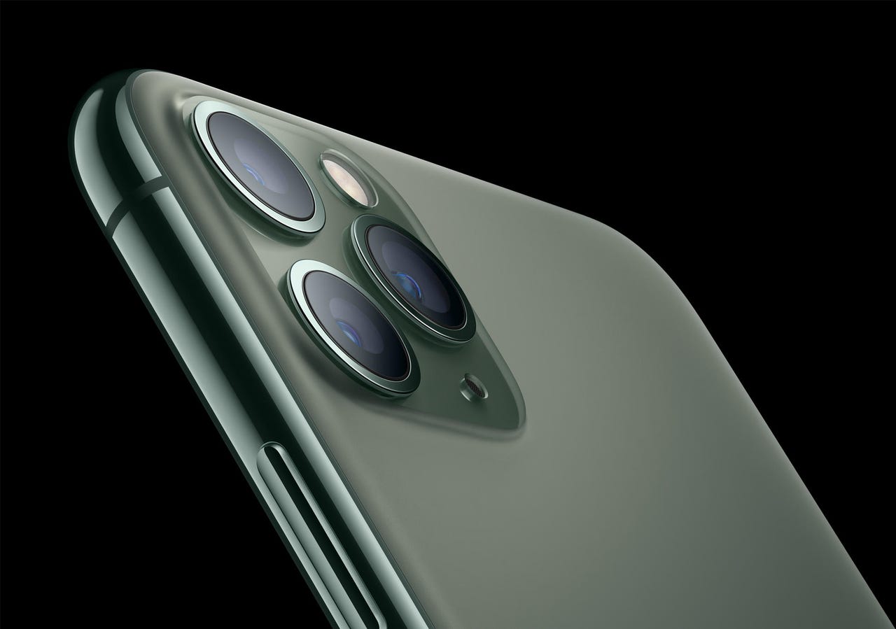 apple-iphone-11-pro-matte-glass-back-091019.jpg