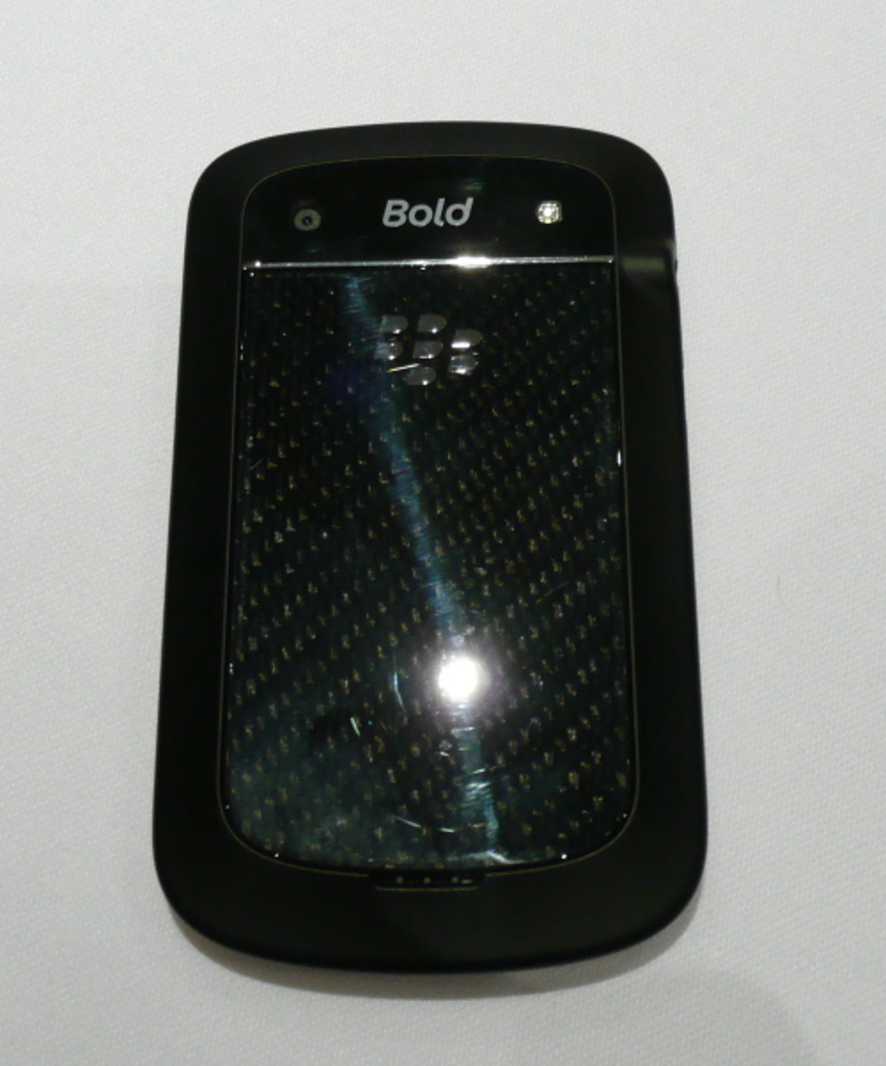 40154500-5-blackberry-bold-9900-back-view-500x601.jpg