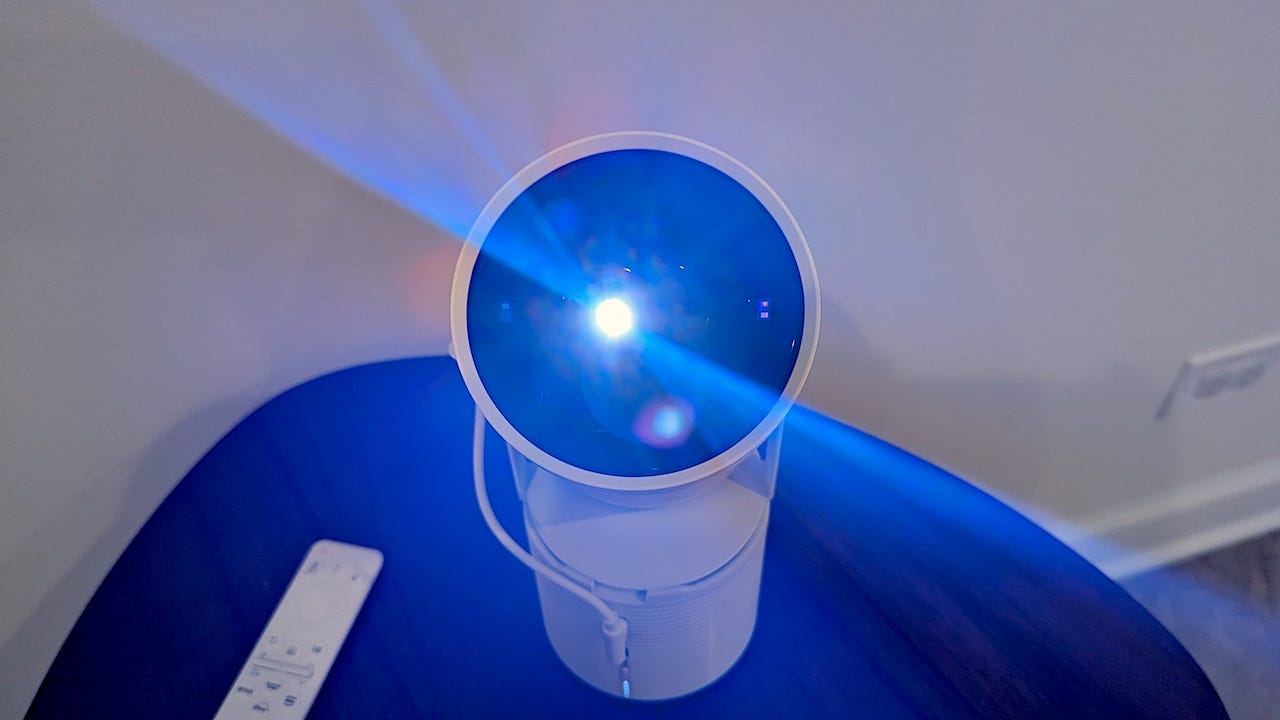 Close-up image of the Samsung Freestyle 2 projector light