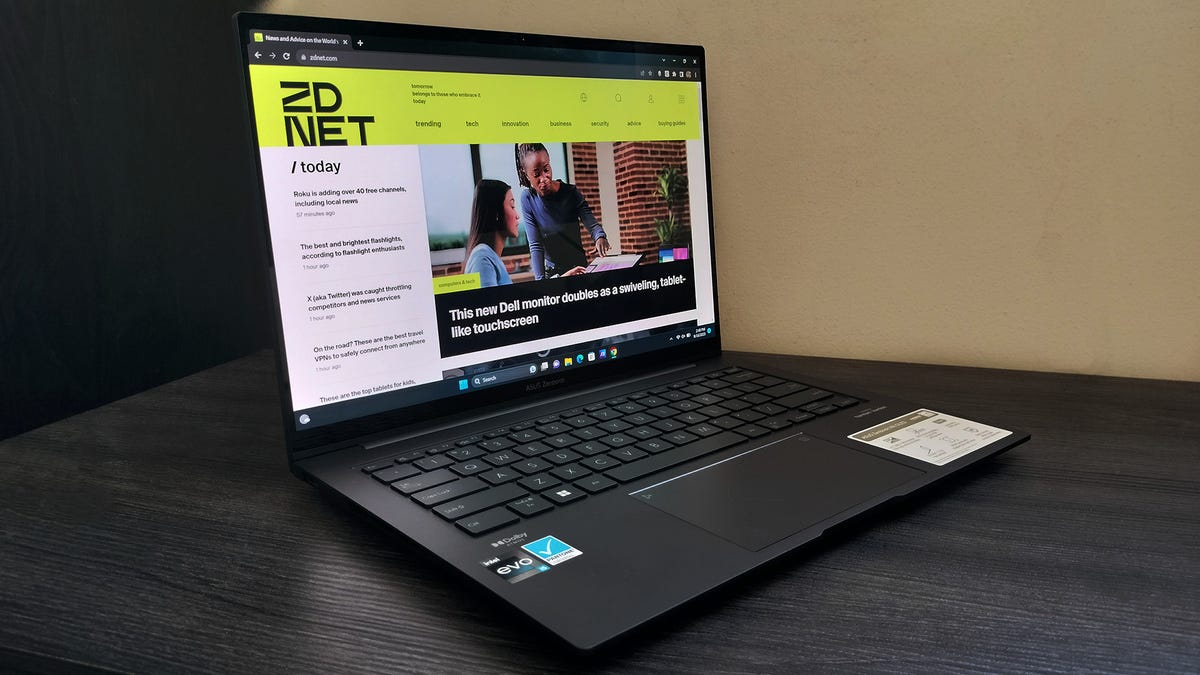 Greatest laptop computer for underneath $1,000? This Home windows choice is light-weight and filled with energy