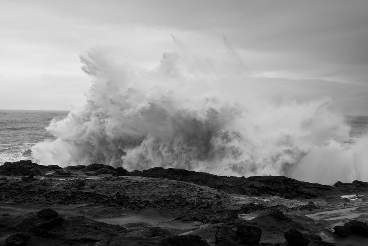 wave-energy-crashing-coast-flickr.jpg