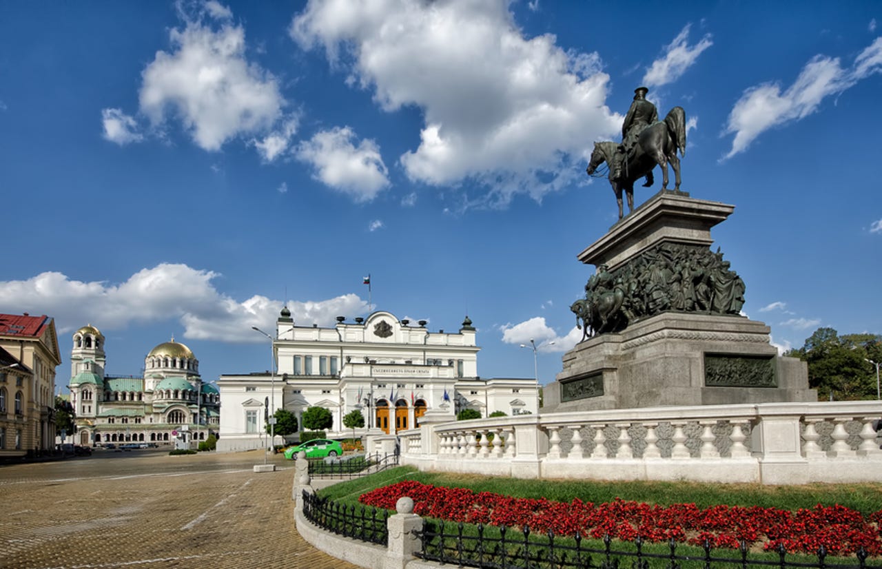 bulgarian-parliament-square.jpg