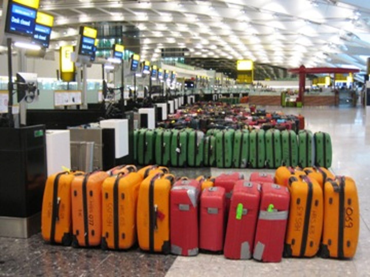 40151282-2-baggagetests.jpg