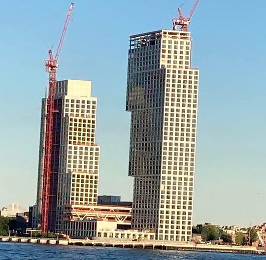 buildings-under-construction-new-york-east-river-photo-by-joe-mckendrick.jpg