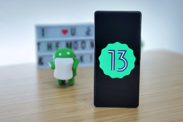 Android 13 is officially here. Only if you have the right kind of phone, that is