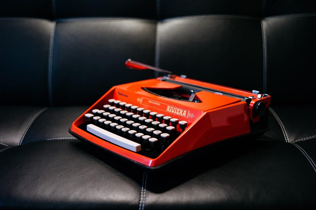 17-typewriter-free-photos.jpg
