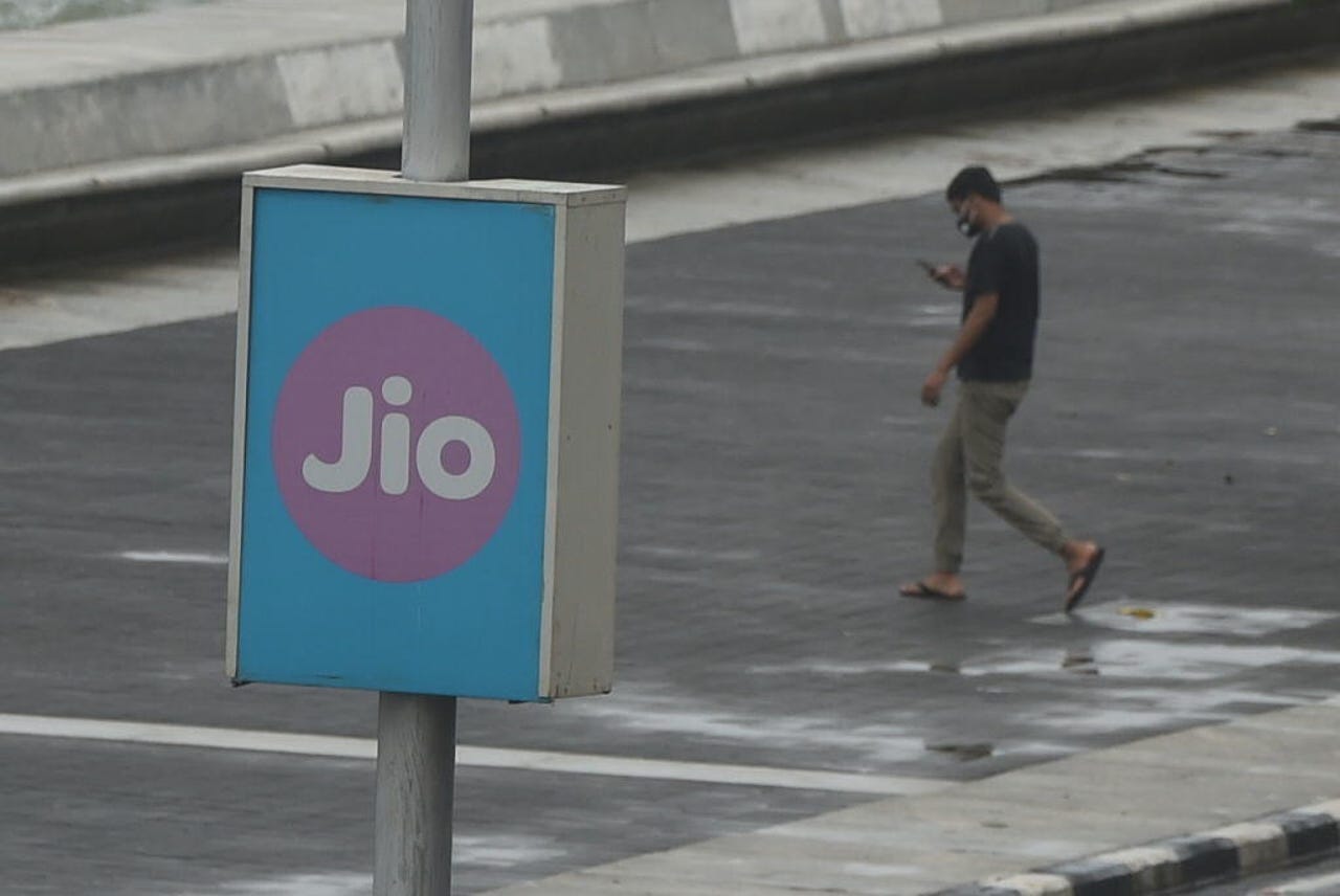 reliance-jio-india-gettyimages.jpg