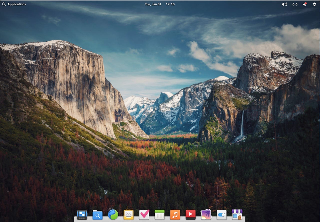 Default Elementary OS 7 desktop.