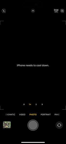iPhone 15 Pro Max overheating warning
