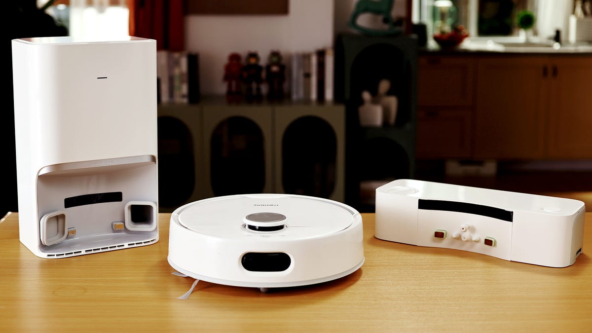 A new robot vacuum that connects to your home’s water supply is now on Kickstarter