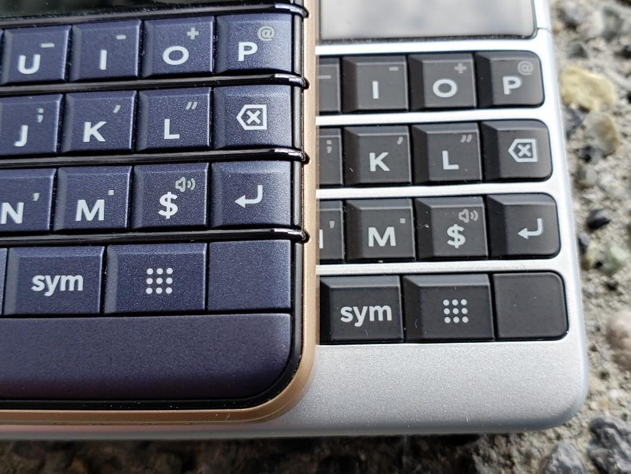 blackberry-key2-le-7.jpg
