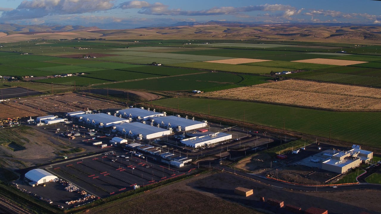 Microsoft's data centers dwarf the small Eastern Washington town of Quincy.​