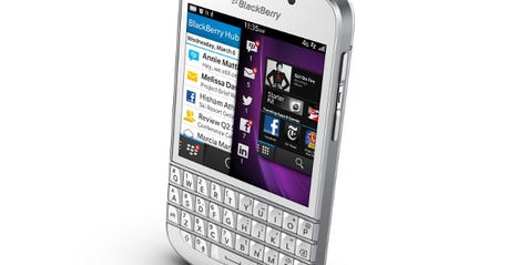 blackberrys-qwerty-q10-gets-skype-whatsapp.jpg