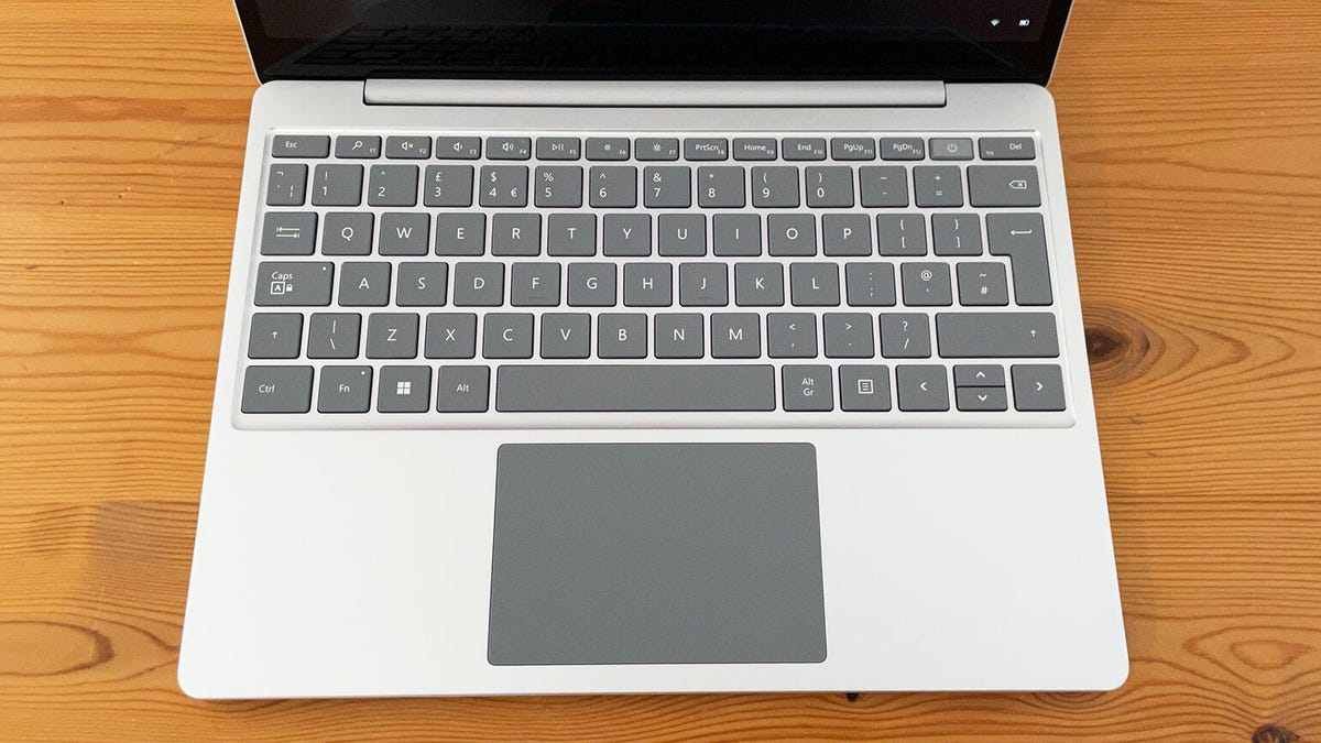 Microsoft Surface Go 2 laptop: keyboard