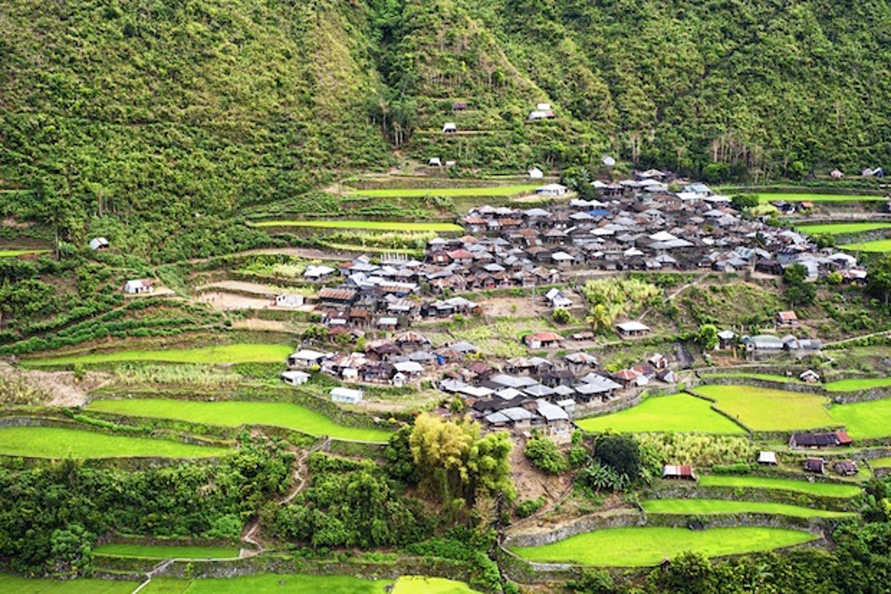 philippines-village-thumb.jpg