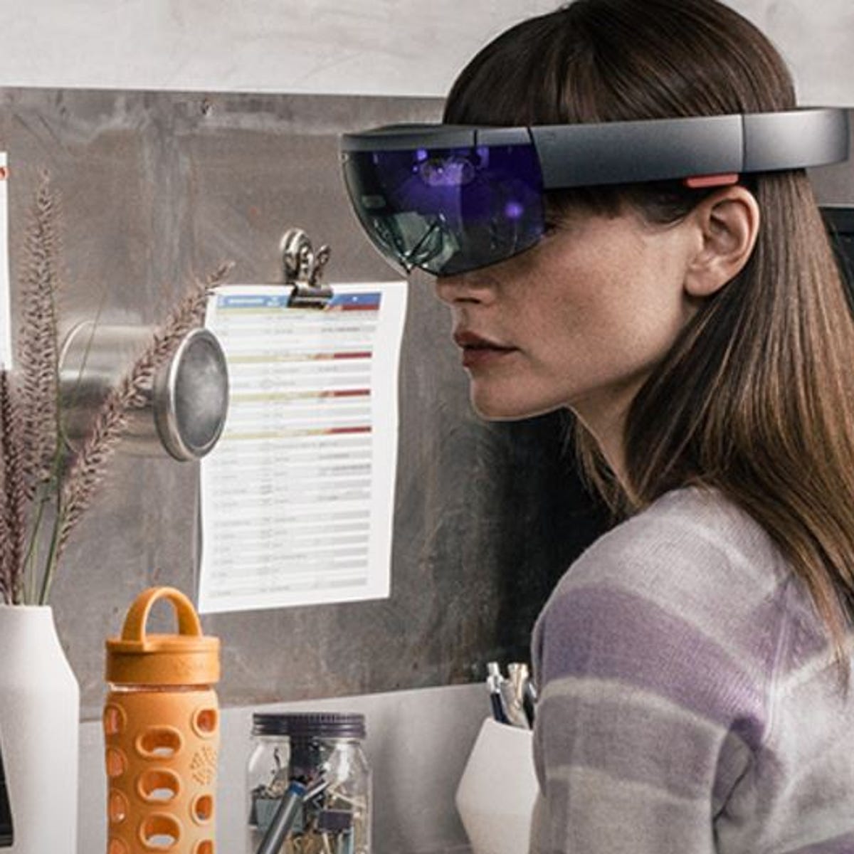 Microsoft: HoloLens battery to 2.5 to 5.5 hours ZDNET