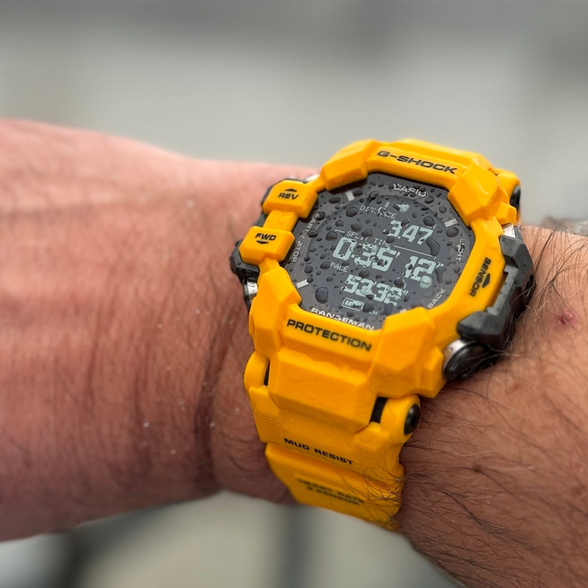 Casio made a mud-resistant, mustard-colored GPS sports watch that I\'d  actually use | ZDNET