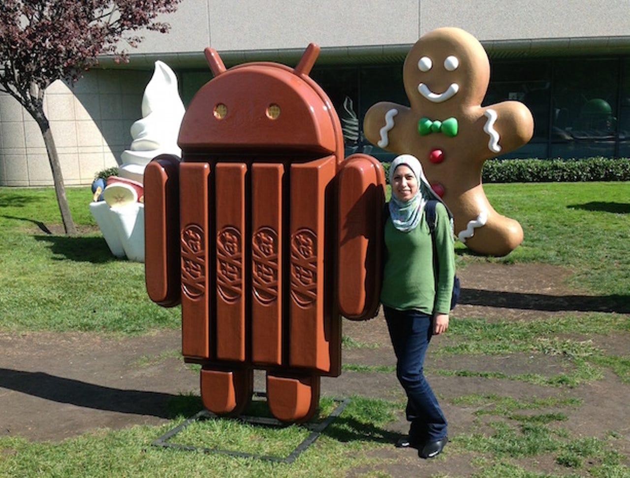 nihal-at-google-with-kitkat-android.jpg