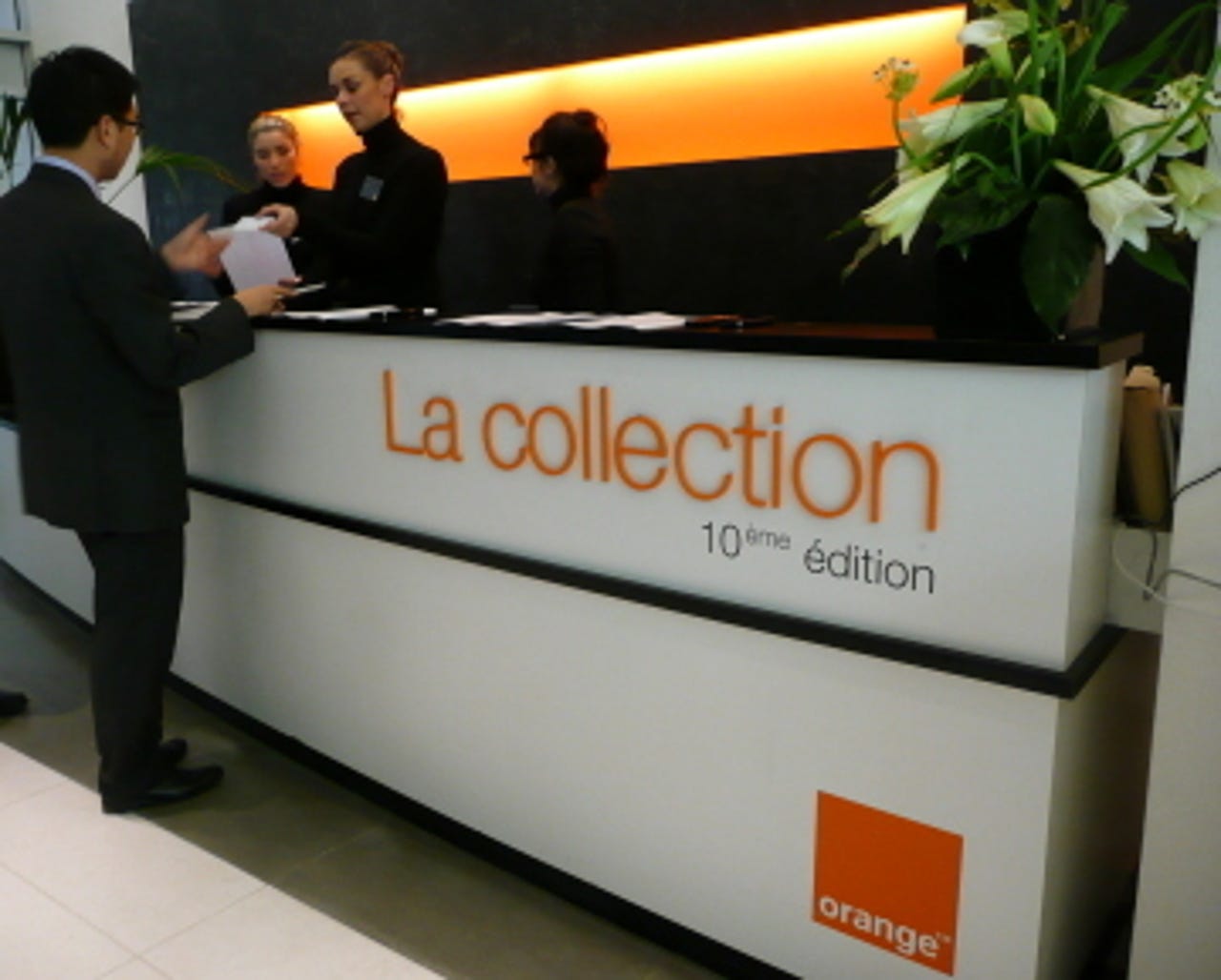 40153132-1-interior-2-orange-la-collection-office.jpg
