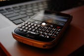40154681-1-610-blackberry-bold-9000-laptop-smartphone