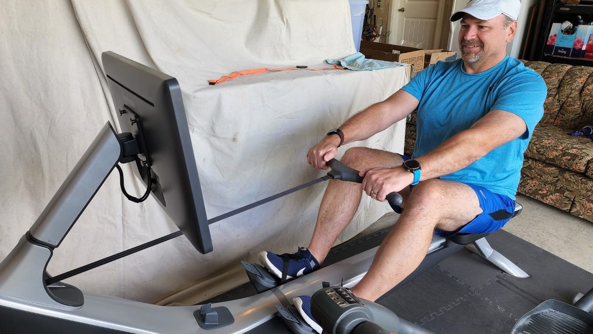 Hydrow review: An immersive rowing machine experience that builds muscle fast