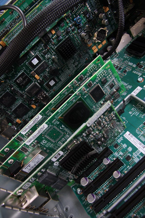 Controller cards in the DL785