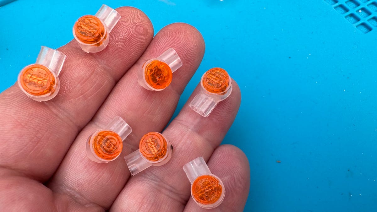 These magical jelly crimps will be lifesavers to your broken tech