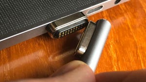 20-pin USB-C magnetic breakaway connector