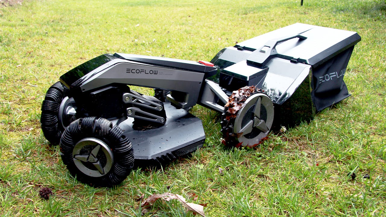 EcoFlow Blade with Sweeper Kit