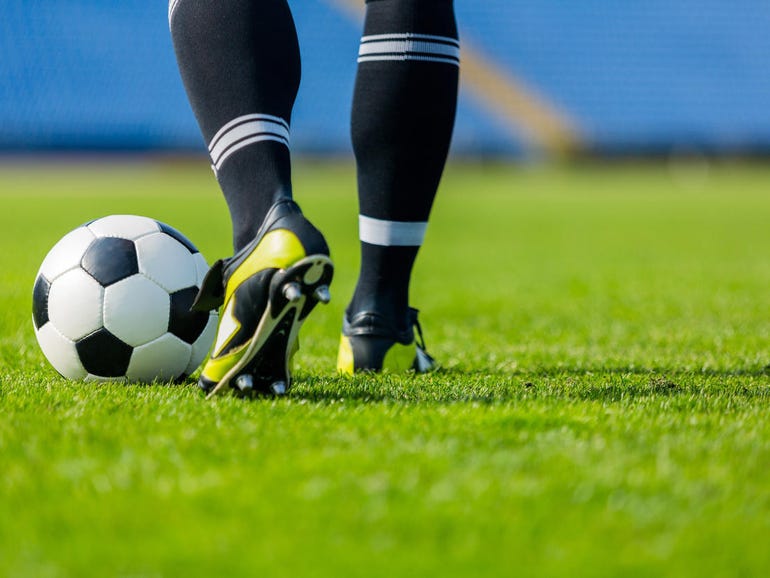 Bisakah AI menyelamatkan sepak bola amatir dari kekurangan wasit?